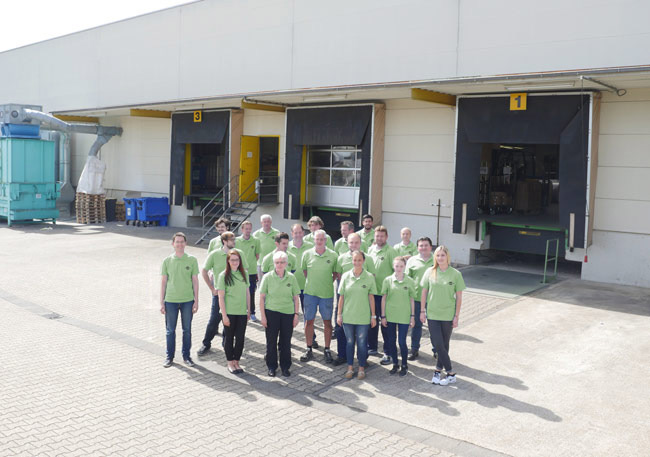 deineScheibe Team ready for production