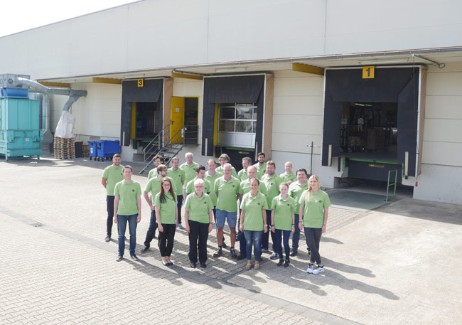 deineScheibe team ready for production deineScheibe Team ready for production